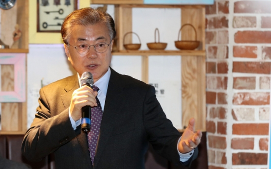 Seoul Mayor Park turns loose on presidential rival Moon