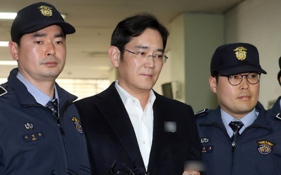 Special counsel to again summon Samsung heir on Sunday