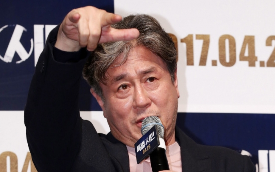 Choi Min-sik to star in film that ‘properly deals with politics’