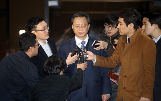 Prosecution seeks warrant for Woo Byung-woo