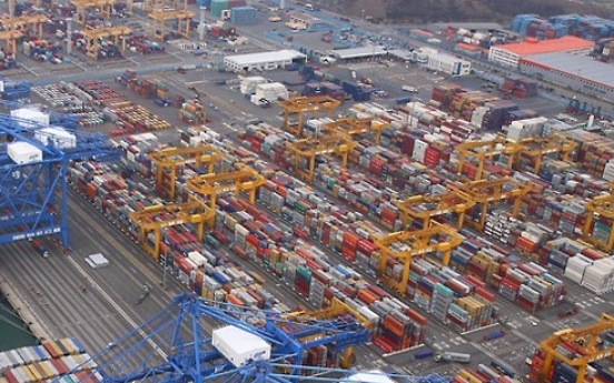 Korea's export prices fall 1.4% last month on strong won