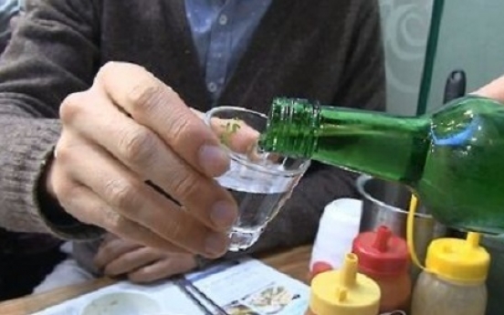 One-third of middle-aged men show signs of alcohol dependence: study