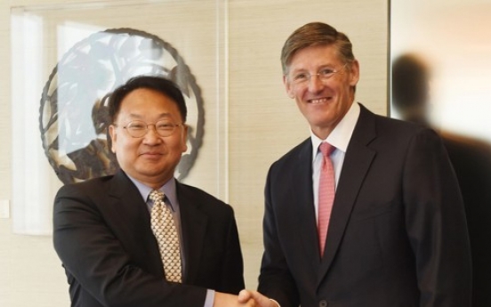 Korea's finance minister talks with head of Citigroup