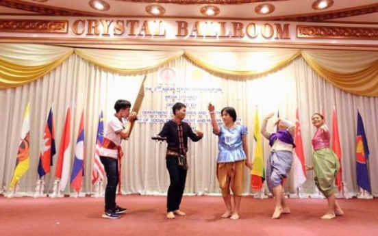 Laotian team highlights culture at regional workshop
