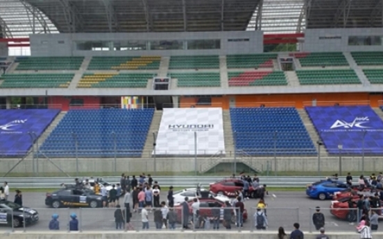 Hyundai holds biennial driverless car race