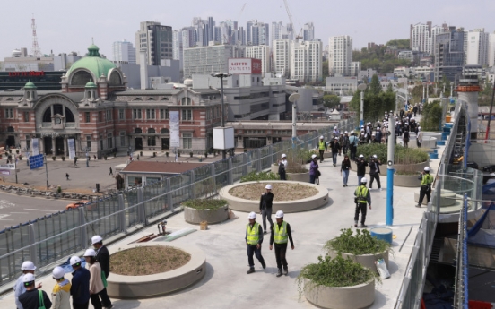 Seoul to double guards on elevated park to prevent suicides