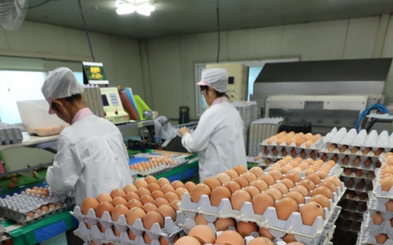 Koreans react to pesticide-tainted eggs
