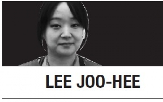 [Lee Joo-hee] Moon needs courage to be hated