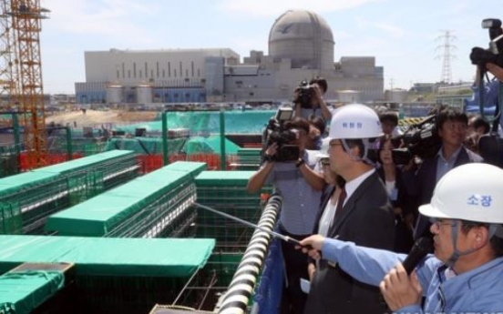 Support for resuming reactor construction rises: poll