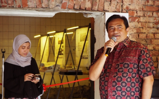 Indonesian architects blueprint models of attractive future