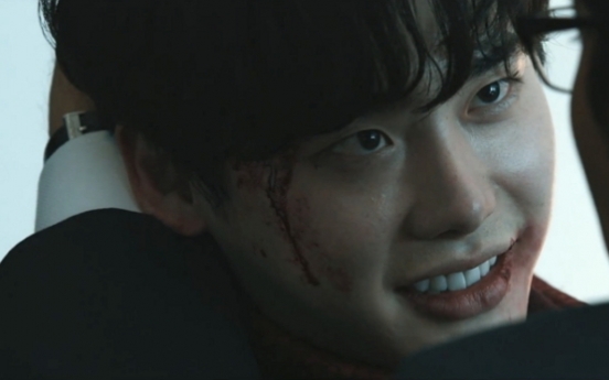 Heartthrob actors Lee Jong-suk, Song Seung-heon take on villain roles