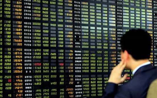 S. Korean stocks end lower on foreign selling amid tensions over N. Korea