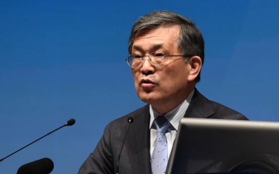 Samsung CEO’s sudden departure signals change, challenge
