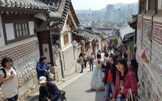 Residents leave Bukchon due to ‘touristification’