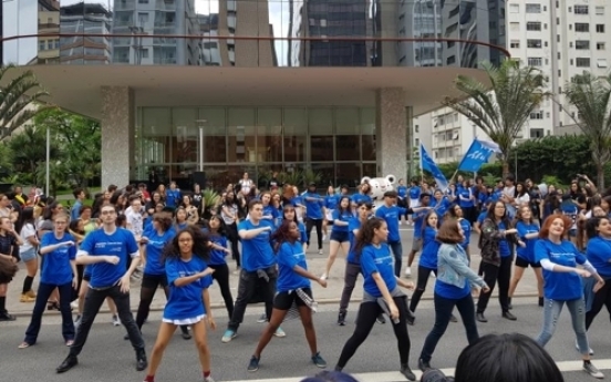‘Flash mob’ in Sao Paulo to celebrate PyeongChang Olympics