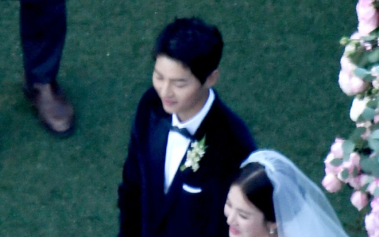 [Video] Big day: Song Joong-ki, Song Hye-kyo wed in private ceremony