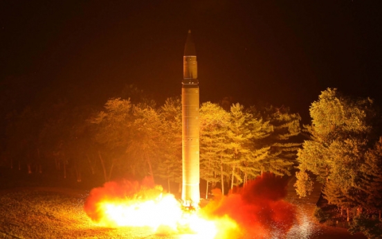Air crew saw N. Korea missile re-enter atmosphere