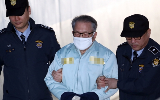 7 years in jail sought for Park’s chief of staff in blacklist scandal
