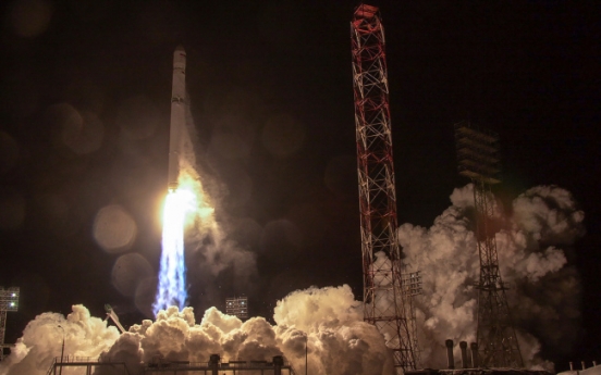 Russia loses contact with Angolan satellite: space industry source