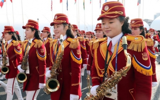 [Photo News] North Korean athletes enjoy festive welcoming ceremony