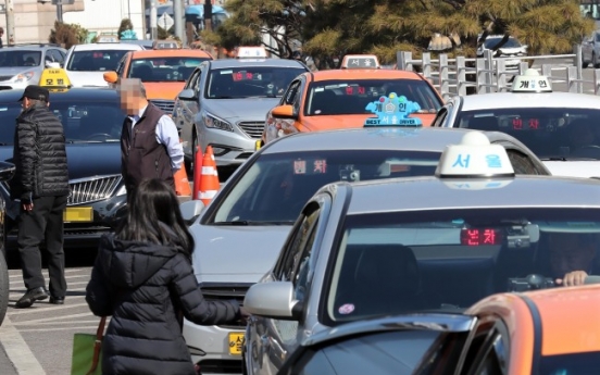 Seoul considers taxi fare hike in July