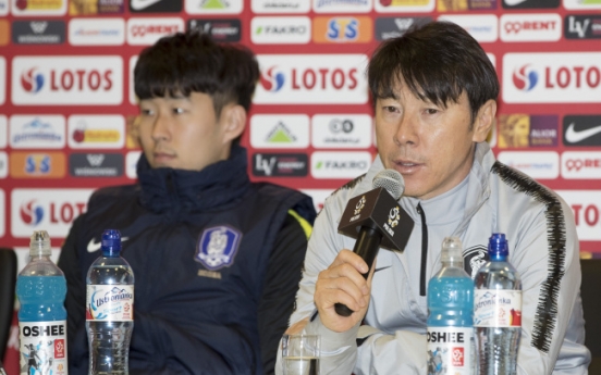 S. Korean football coach hints at changes for friendly vs. Poland