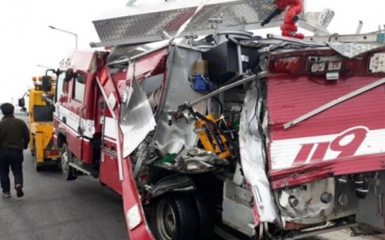 3 female firefighters killed in truck crash