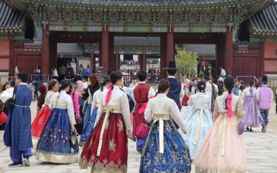 Number of visitors to Korea grows in March after 12 months of decline