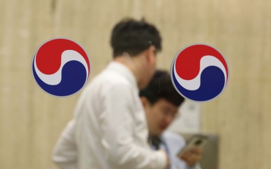 Customs authorities take to instant messengers to keep anonymity of Korean Air whistleblowers