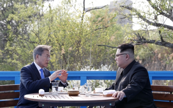 [2018 Inter-Korean summit] Leaders of Koreas agree to complete denuclearization, efforts to build peace