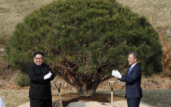 [2018 Inter-Korean summit] Tree-planting, other events add sentiment to summit