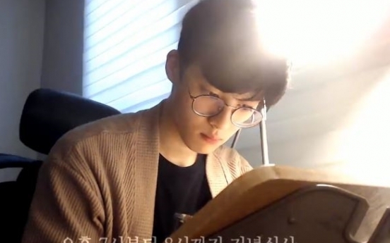 [Trending] Korean guy studying alone creates a huge following on YouTube