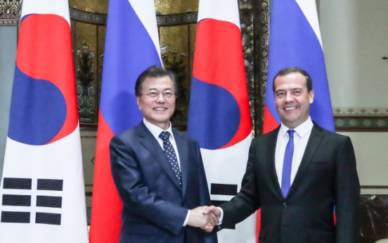 S. Korea, Russia to begin preparations for FTA negotiations: Moon