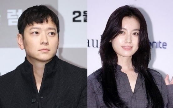 Gang Dong-won and Han Hyo-joo to make public appearance next week after dating rumors