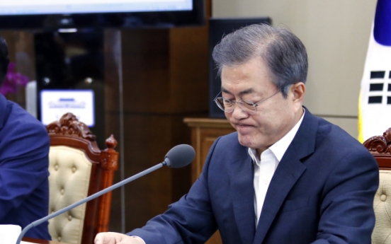 Moon mourns opposition lawmaker's suicide