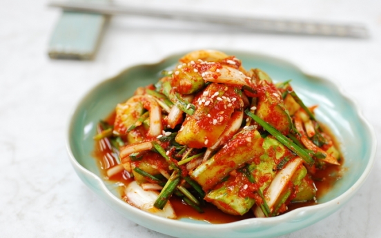 [Home Cooking] Oi buchu kimchi: cucumber kimchi made with garlic chives