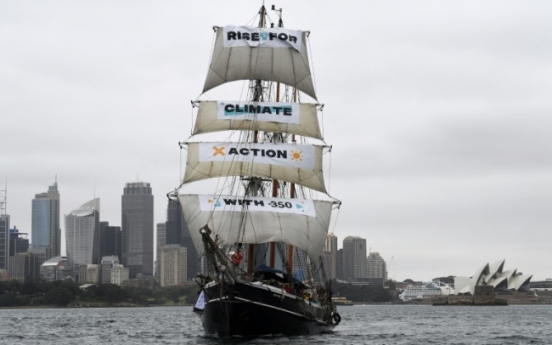 Global protests as key UN climate talks stumble