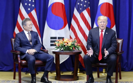 Moon, Trump discuss 'corresponding measures' for NK denucelarization