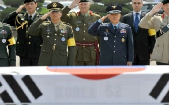 US returns 64 sets of Korean soldiers' remains