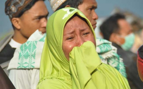 Hundreds killed in Indonesia quake-tsunami