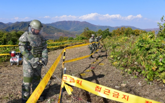 Two Koreas' demining operations in Joint Security Area near end