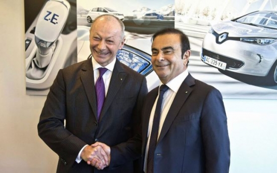 Renault board: Ghosn to remain CEO while detained in Japan