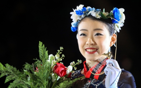 [Photo News] Japanese teen Rika Kihira wins gold in women’s singles at Grand Prix Final