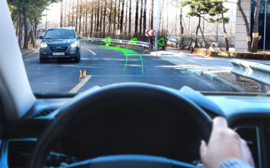 Hyundai unveils world’s first holographic AR navigation system