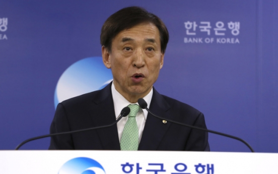 BOK chief departs for ASEAN+3 economic cooperation meeting