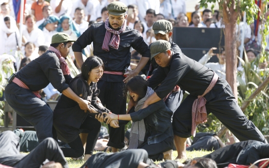 Cambodia marks genocide atrocities with Day of Remembrance