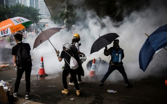 China extradition clashes plunge Hong Kong into historic violence