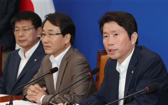 Ruling party, main opposition spar over diplomatic approach to Tokyo’s trade restrictions