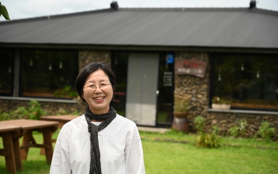 [Herald Interview] Four generations of family carry on Jeju’s brewing legacy