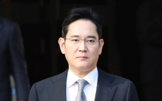 Samsung heir’s bribery retrial begins